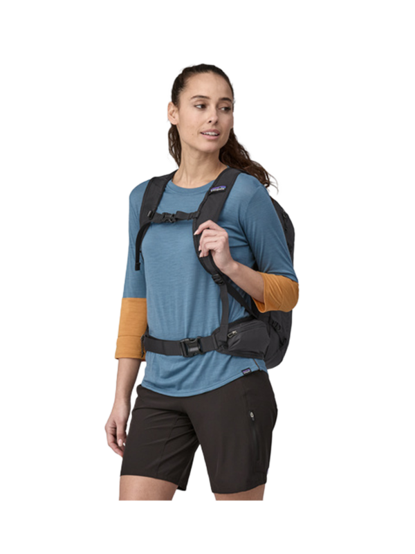 Patagonia Dirt Roamer Pack 20L - Image 5